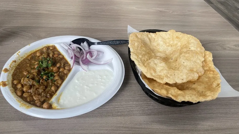Chhola Bhatura